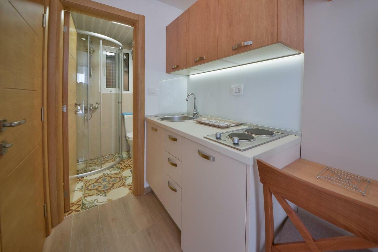 Apartmani Ljubo Rafailovic 2 Rafailovici Bagian luar foto